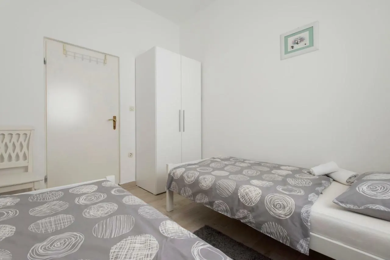 Apartments Batur Zadar Gasthuis