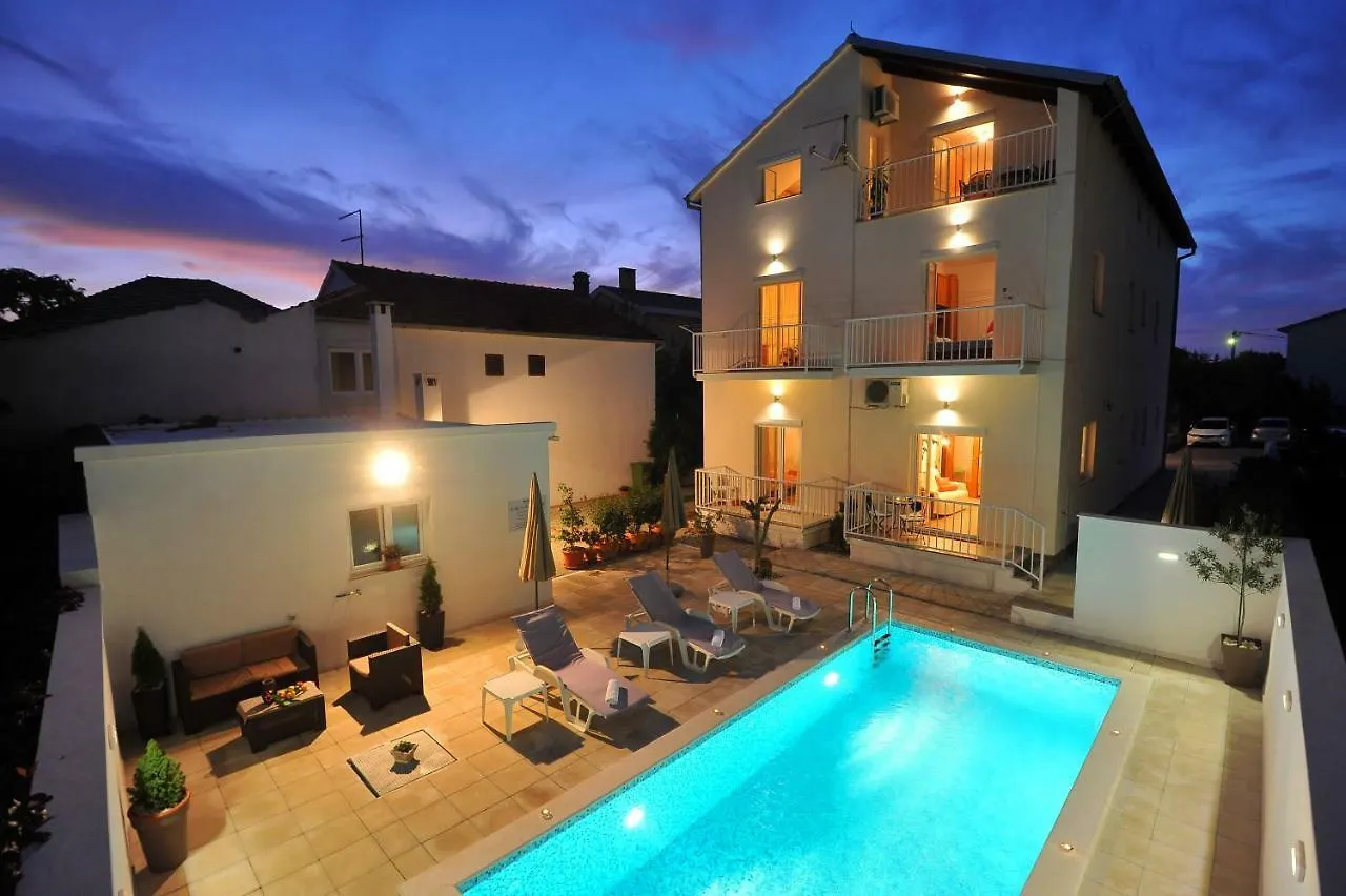 Gasthuis Apartments Batur Zadar